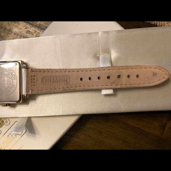 Coach Watch - Picture 5 of 8